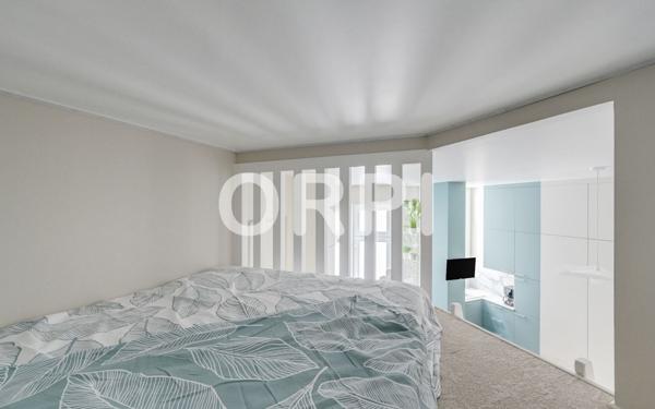 Appartement à vendre    1 pièce • 25,14 m2 Paris 18