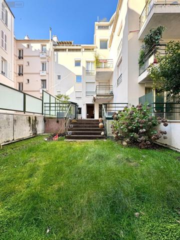 Appartement à vendre à Courbevoie dans les Hauts-de-Seine (92400), ref : Courbevoie - Hôtel de Ville   
Coeur de Ville