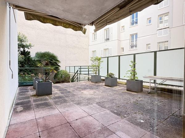 Appartement à vendre à Courbevoie dans les Hauts-de-Seine (92400), ref : Courbevoie - Hôtel de Ville   
Coeur de Ville