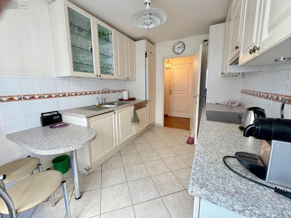 Appartement à vendre à Courbevoie dans les Hauts-de-Seine (92400), ref : Courbevoie - Hôtel de Ville   
Coeur de Ville