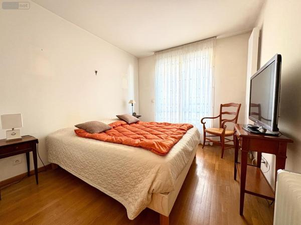 Appartement à vendre à Courbevoie dans les Hauts-de-Seine (92400), ref : Courbevoie - Hôtel de Ville   
Coeur de Ville