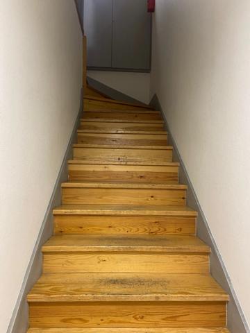 LA ROCHELLE RUE DES MERCIERS QUARTIER MARCHE COUVERT ADORABLE APPARTEMENT T3 DANS RESIDENCE RENOVEE