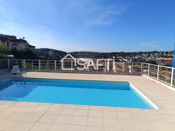 CIBOURE superbe appartement de type T2 avec terrasse, parking couvert, piscine et terrain de tennis , plage à pieds