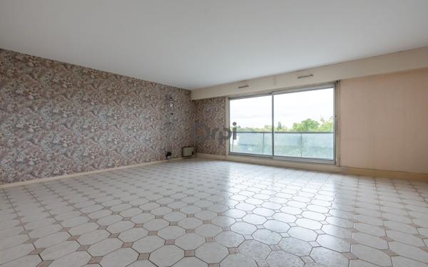 Appartement à vendre    5 pièces • 98,49 m2 Saint-Maurice