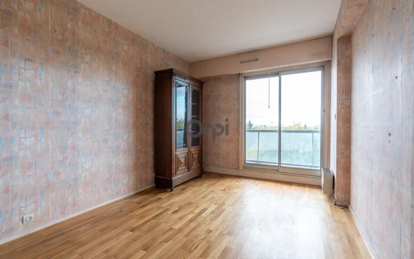 Appartement à vendre    5 pièces • 98,49 m2 Saint-Maurice