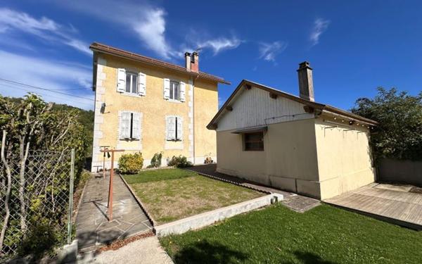 Maison à louer    6 pièces •  Cruseilles