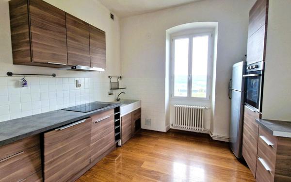 Maison à louer    6 pièces •  Cruseilles