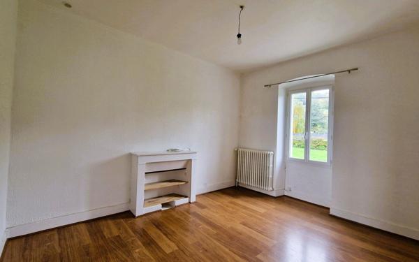 Maison à louer    6 pièces •  Cruseilles