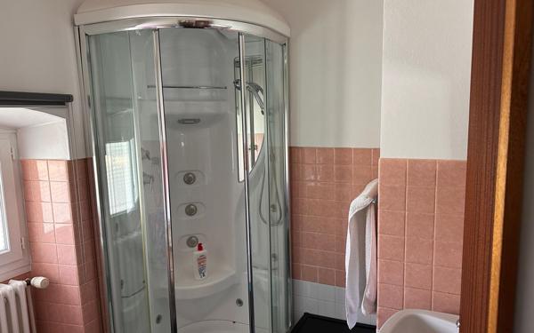 Maison à louer    6 pièces •  Cruseilles