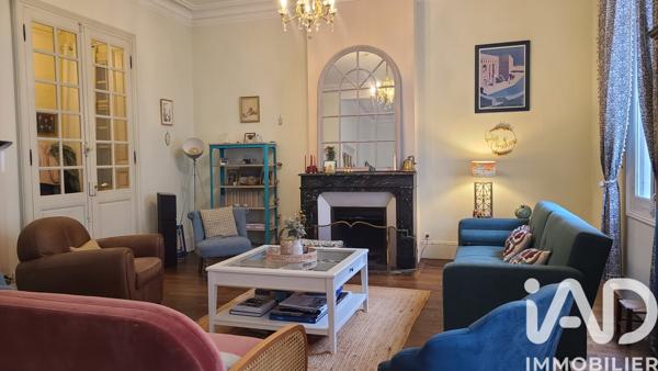 Maison à vendre 9 pièces 259 m² Saumur