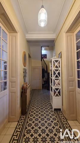 Maison à vendre 9 pièces 259 m² Saumur