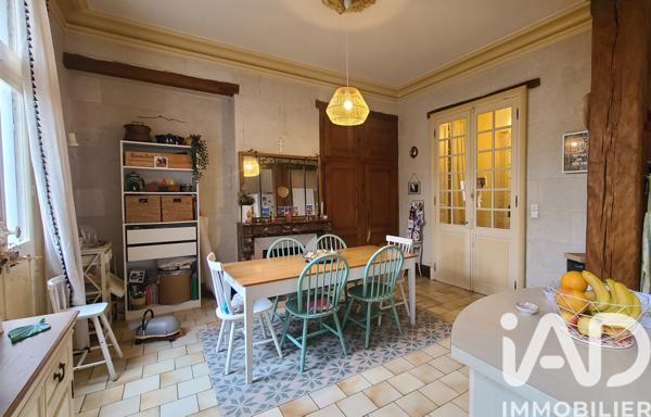 Maison à vendre 9 pièces 259 m² Saumur