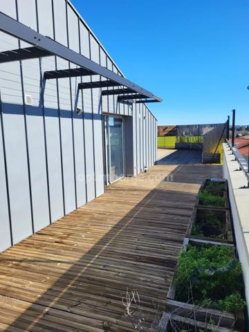 A VENDRE APPARTEMENT T4 DERNIER ETAGE AVEC TERRASSE EXCEPTIONNELLE DE 150M²