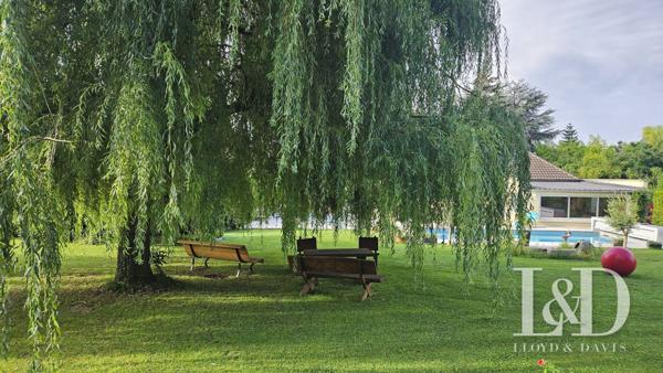 Pavillon vivable de plain pied avec piscine