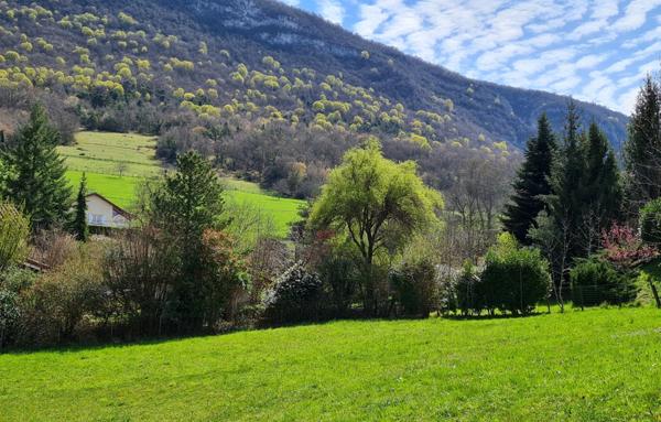 Terrain à Batir de 1 400 m²