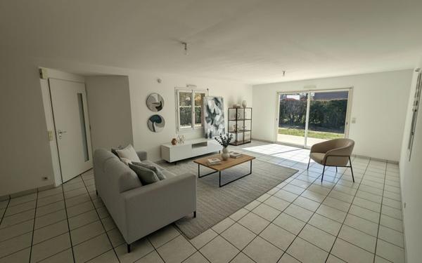 Maison à vendre    5 pièces •  Narrosse