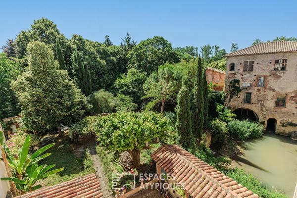 Maison bourgeoise fin XVIIIe entre ville et campagne dans un centre historique