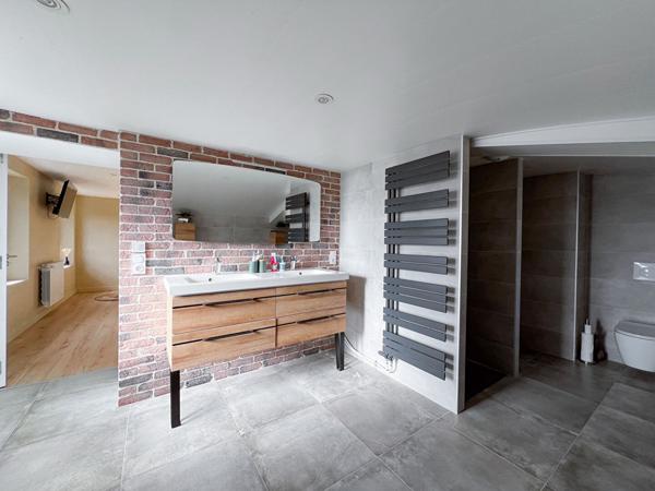 Terranjou - Chavagnes - maison ancienne rénovée avec 4 chambres, dépendances et jardin à seulement 15 minutes de Brissac-Quincé.