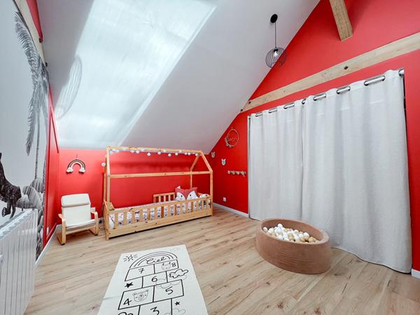 Terranjou - Chavagnes - maison ancienne rénovée avec 4 chambres, dépendances et jardin à seulement 15 minutes de Brissac-Quincé.