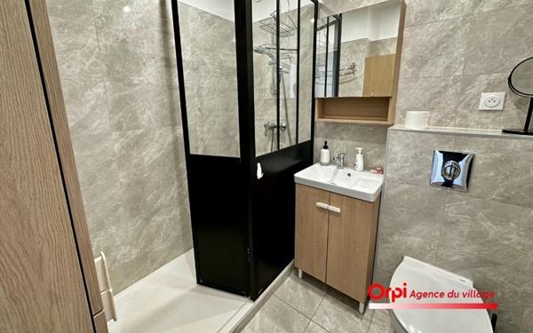 Appartement à louer    2 pièces • 48,18 m2 Fontenay-sous-Bois