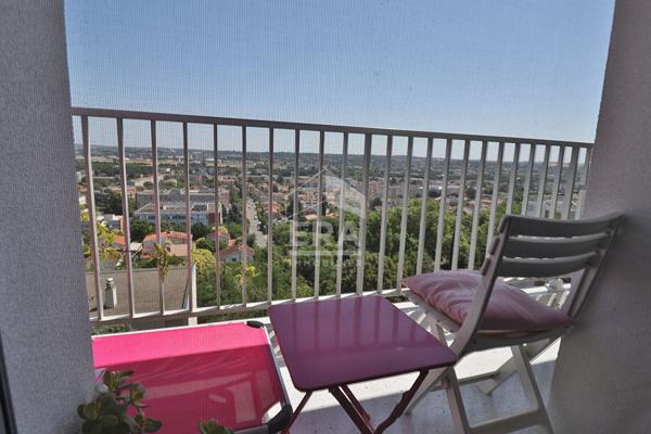 T4 vue panoramique 85m2 Jolimont