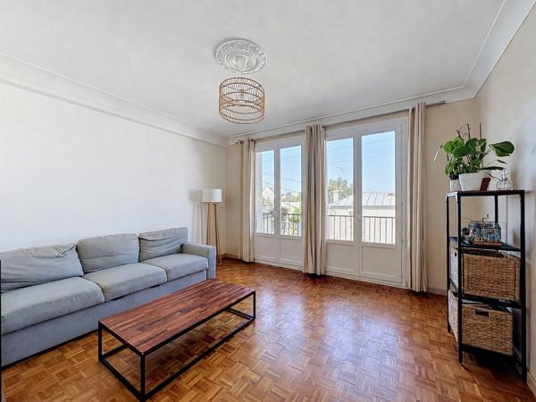 BREST : CHARMANT APPARTMEMENT T4 DE 79 M² AVEC GARAGE