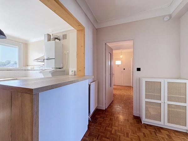 BREST : CHARMANT APPARTMEMENT T4 DE 79 M² AVEC GARAGE