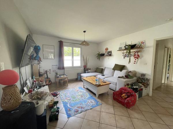 Location                                                      Maison
                        
                     4 pièces                      87 m2                     à Vallans