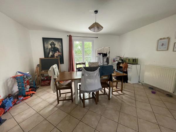 Location                                                      Maison
                        
                     4 pièces                      87 m2                     à Vallans
