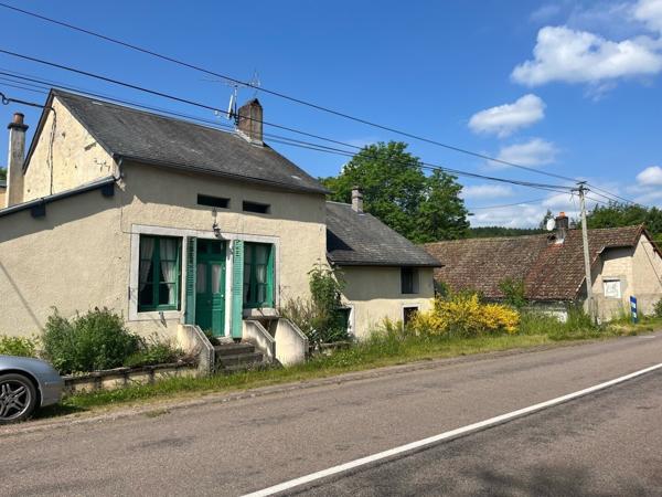 Ensemble immobilier 137m2 avec dépendance et terrain 50 000 €