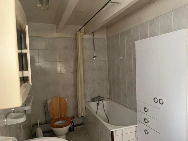 Ensemble immobilier 137m2 avec dépendance et terrain 50 000 €
