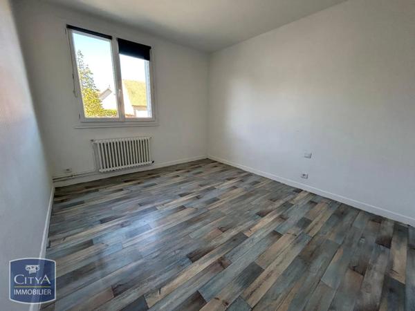 Appartement à louer 4 pièces 71m² Bourges (18000)