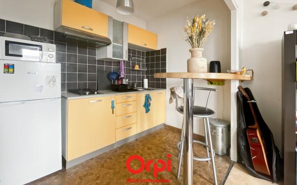 Appartement à vendre    1 pièce • 29 m2 Montluçon