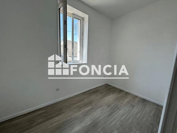 Location Appartement 4 pièces 65 m² - 209 RUE DE LA GARE Plouaret 22420