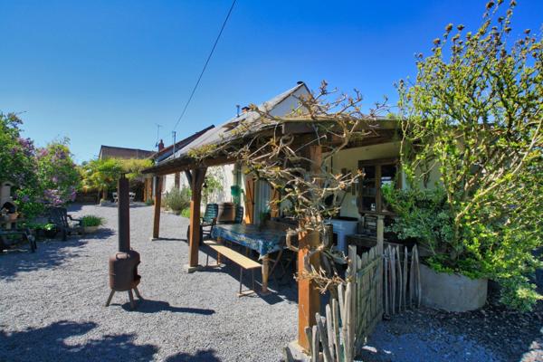 Maison de campagne, 3 chambres, sur un terrain de 4450 m².