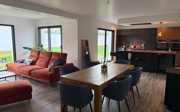 Maison à vendre    4 pièces • 121 m2 Amfreville