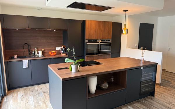 Maison à vendre    4 pièces • 121 m2 Amfreville