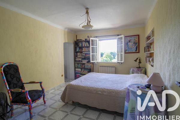 Maison à vendre 18 pièces 389 m² La Garde