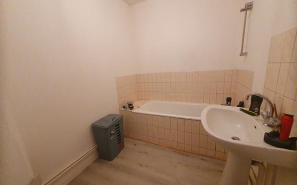 Immeuble à vendre    16 pièces •  Raon-l'Étape