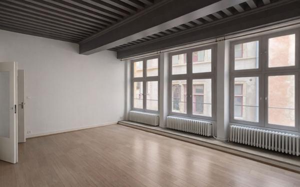 Appartement à vendre    4 pièces • 105,45 m2 Lyon 5