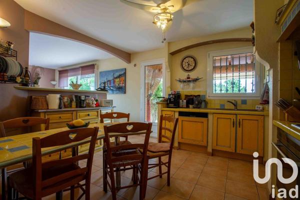 House for sale 5 rooms 150 m² Rochefort-du-Gard