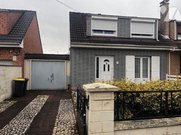 Maison à Vendre à Leforest (62790) en Pas-de-Calais (62)

Cette maison dispose d'une surface ...