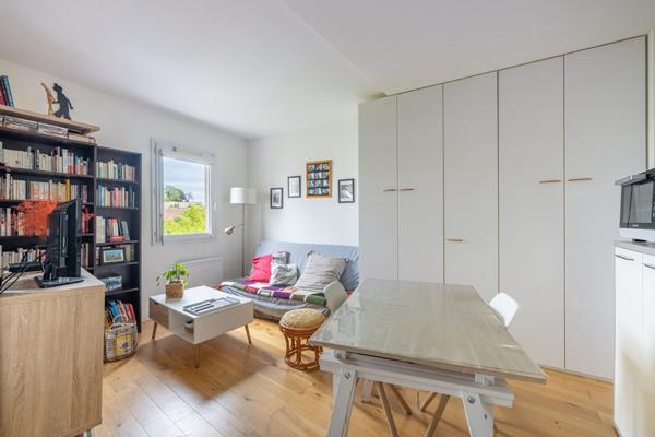 Pontoise Gare, 2 pièces