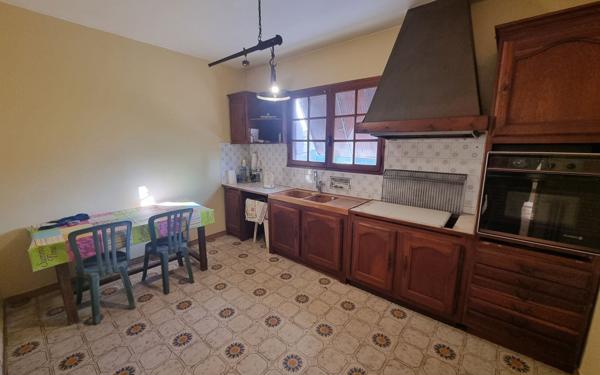 Maison à vendre    5 pièces • 145 m2 Le Pontet