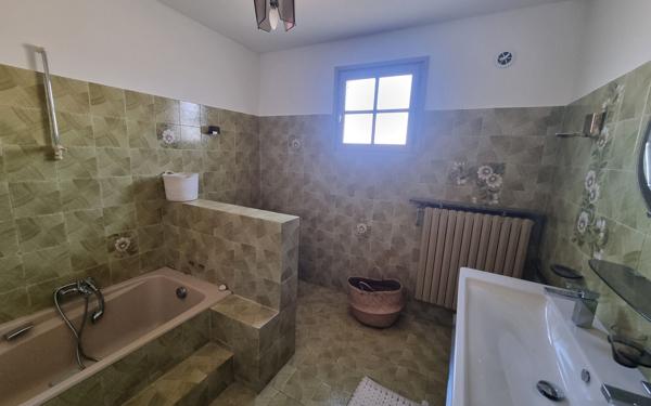 Maison à vendre    5 pièces • 145 m2 Le Pontet