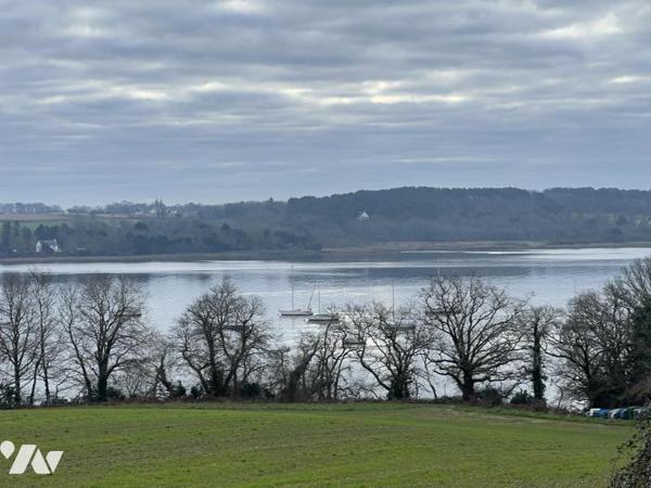 LANESTER quartier Saint Guenaël vue sur le blavet maison sur type 6 sur sous-sol sur 1306 M² 