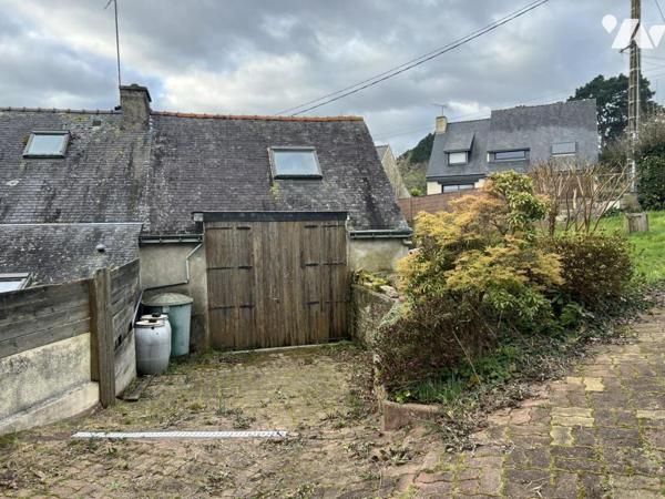 LANESTER quartier Saint Guenaël vue sur le blavet maison sur type 6 sur sous-sol sur 1306 M² 