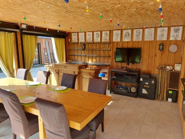 Aux portes des lacs, 2 habitations SPA, Etangs, sur 5900m²
