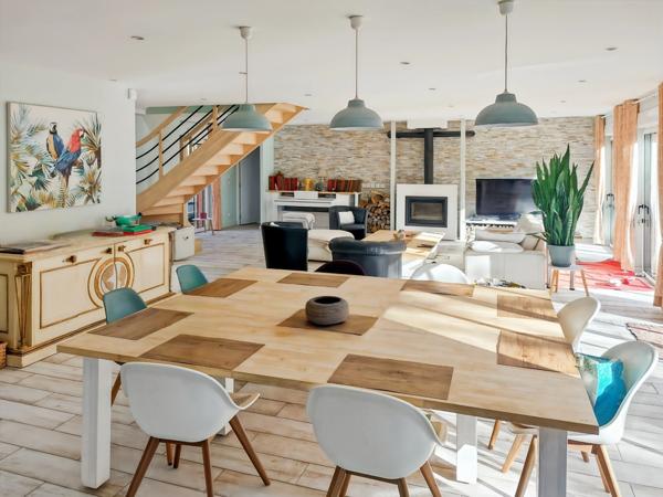 Aux portes des lacs, 2 habitations SPA, Etangs, sur 5900m²