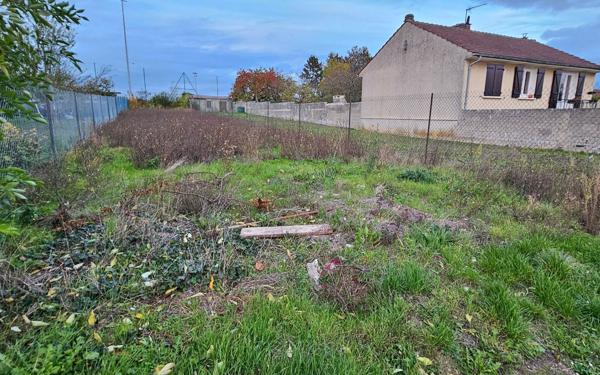 Terrain à vendre    Guignicourt